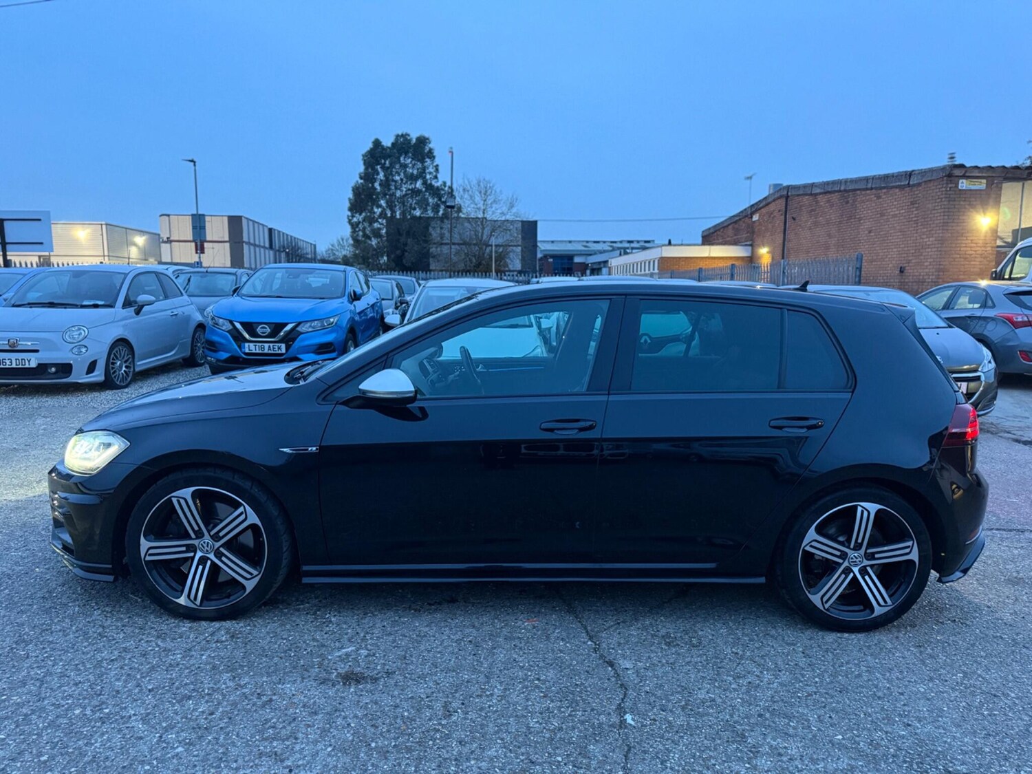 Used Volkswagen Golf for sale - 77587010: Photo 6