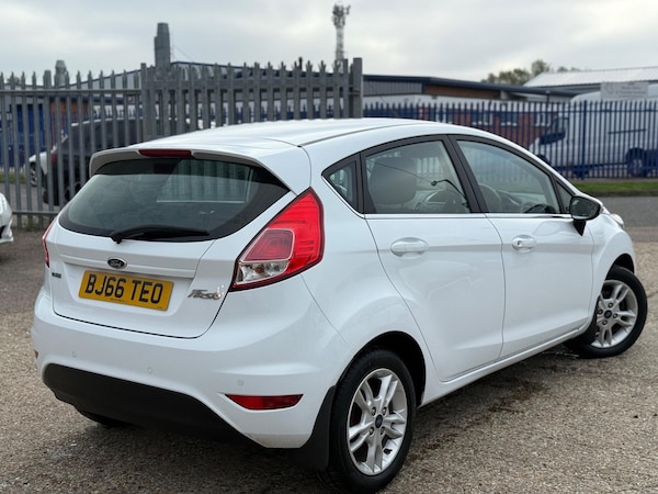 Used Ford Fiesta 2016 for sale - 76239202: Photo 3