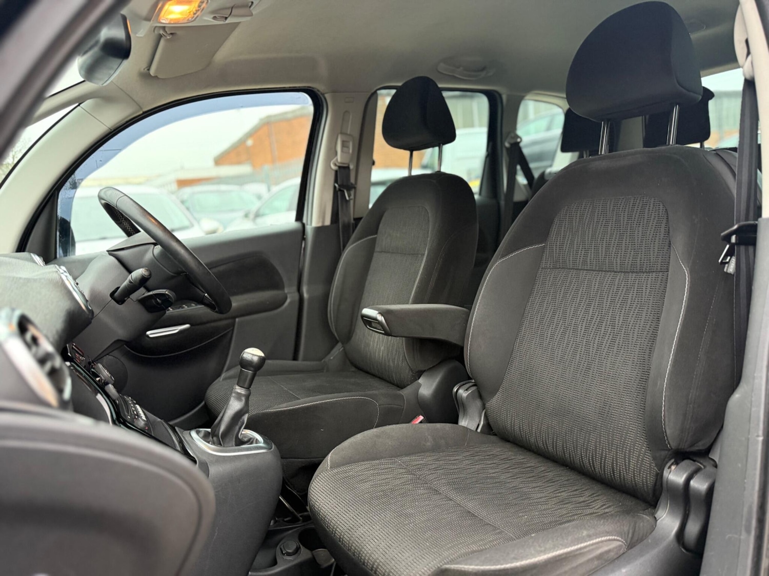 Used Citroen C3 Picasso 2015 for sale - 77425311: Photo 10