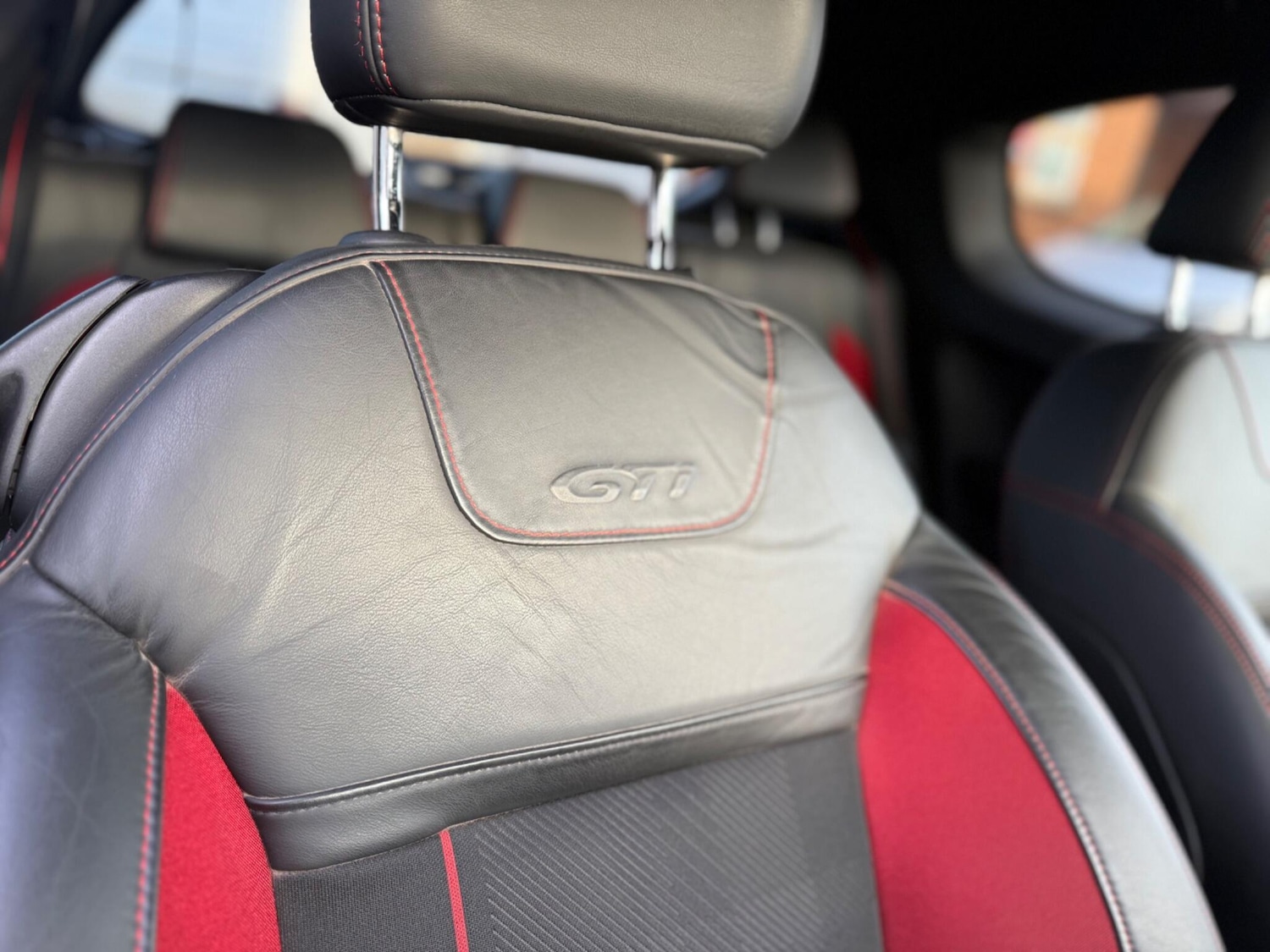 Used Peugeot 208 2013 for sale - 77163611: Photo 18