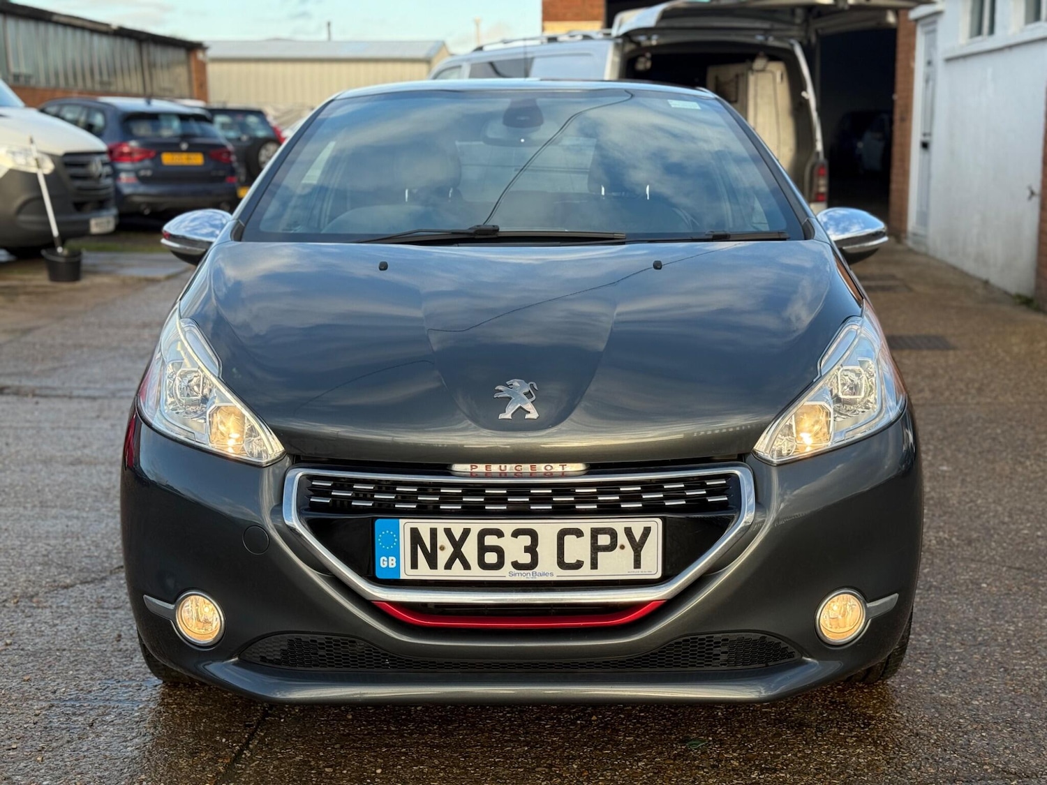 Used Peugeot 208 2013 for sale - 77163611: Photo 8