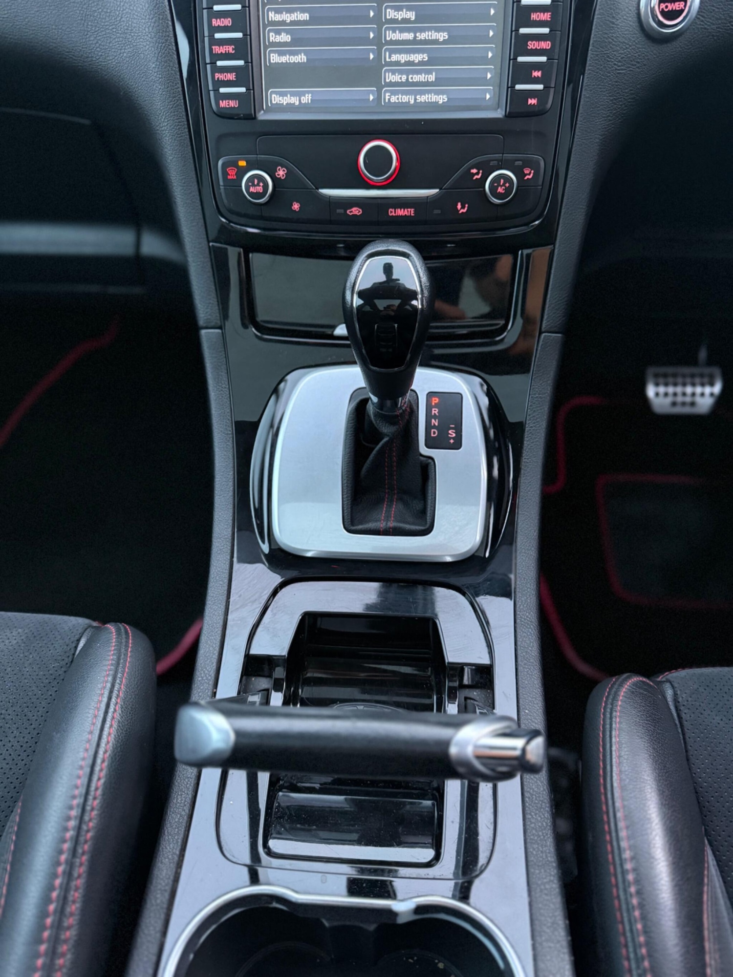 Used Ford S-Max 2011 for sale - 76714932: Photo 21