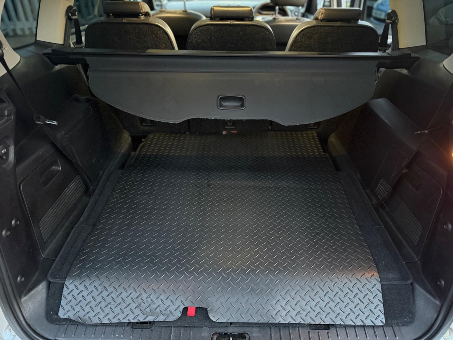 Used Ford S-Max 2011 for sale - 76714932: Photo 34