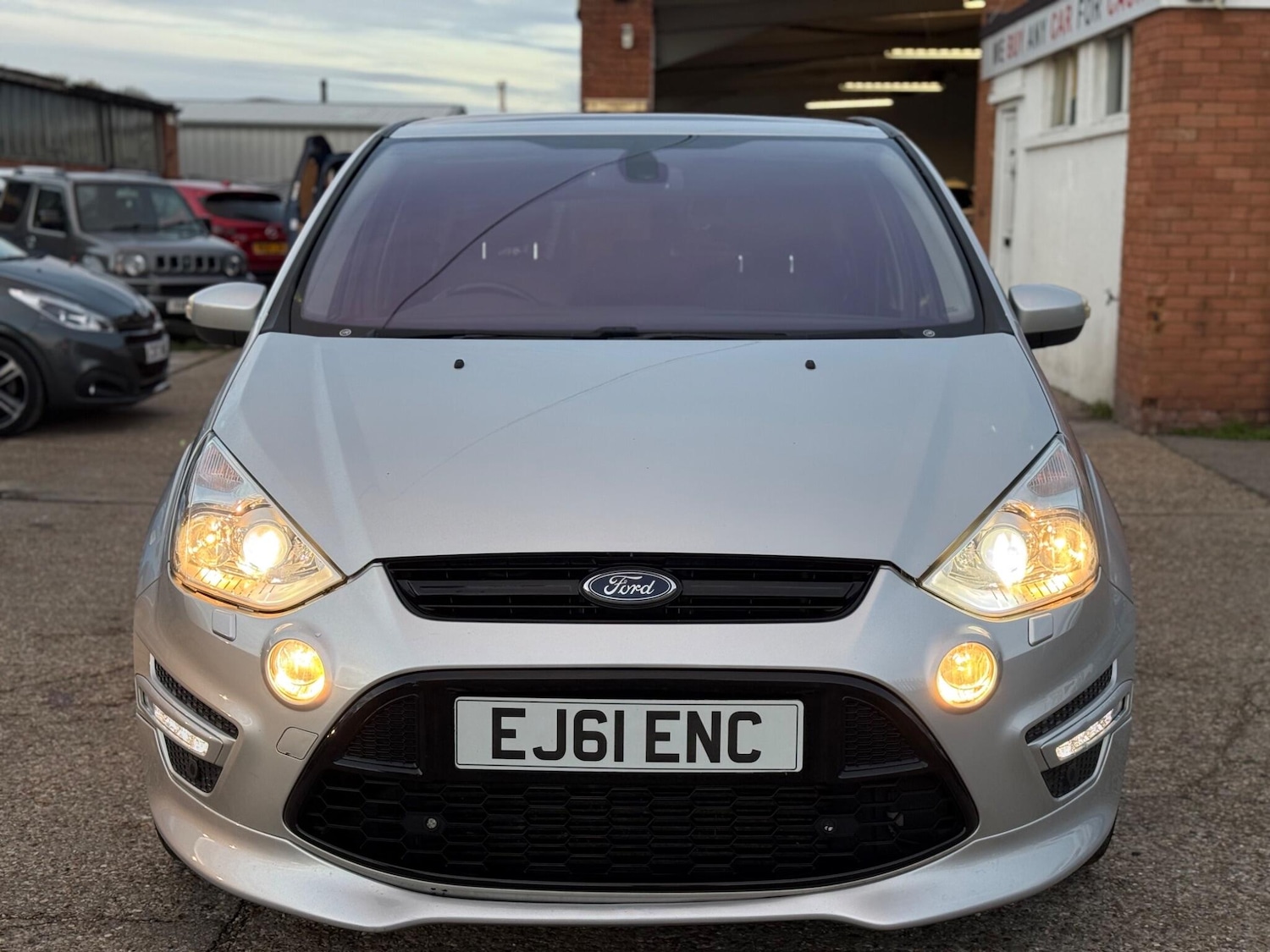 Used Ford S-Max 2011 for sale - 76714932: Photo 8