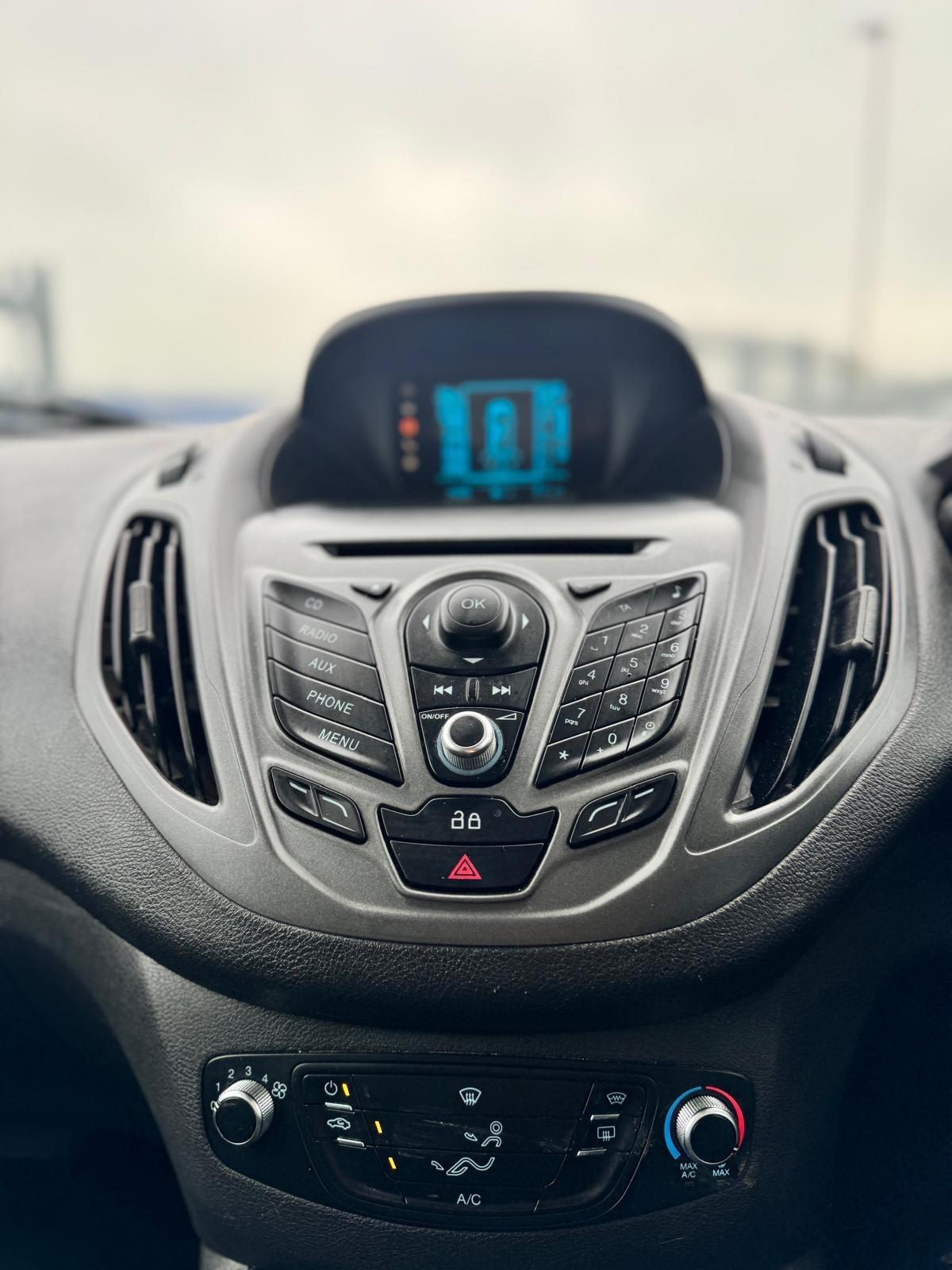 Used Ford Transit Courier 2014 for sale - 77242663: Photo 19