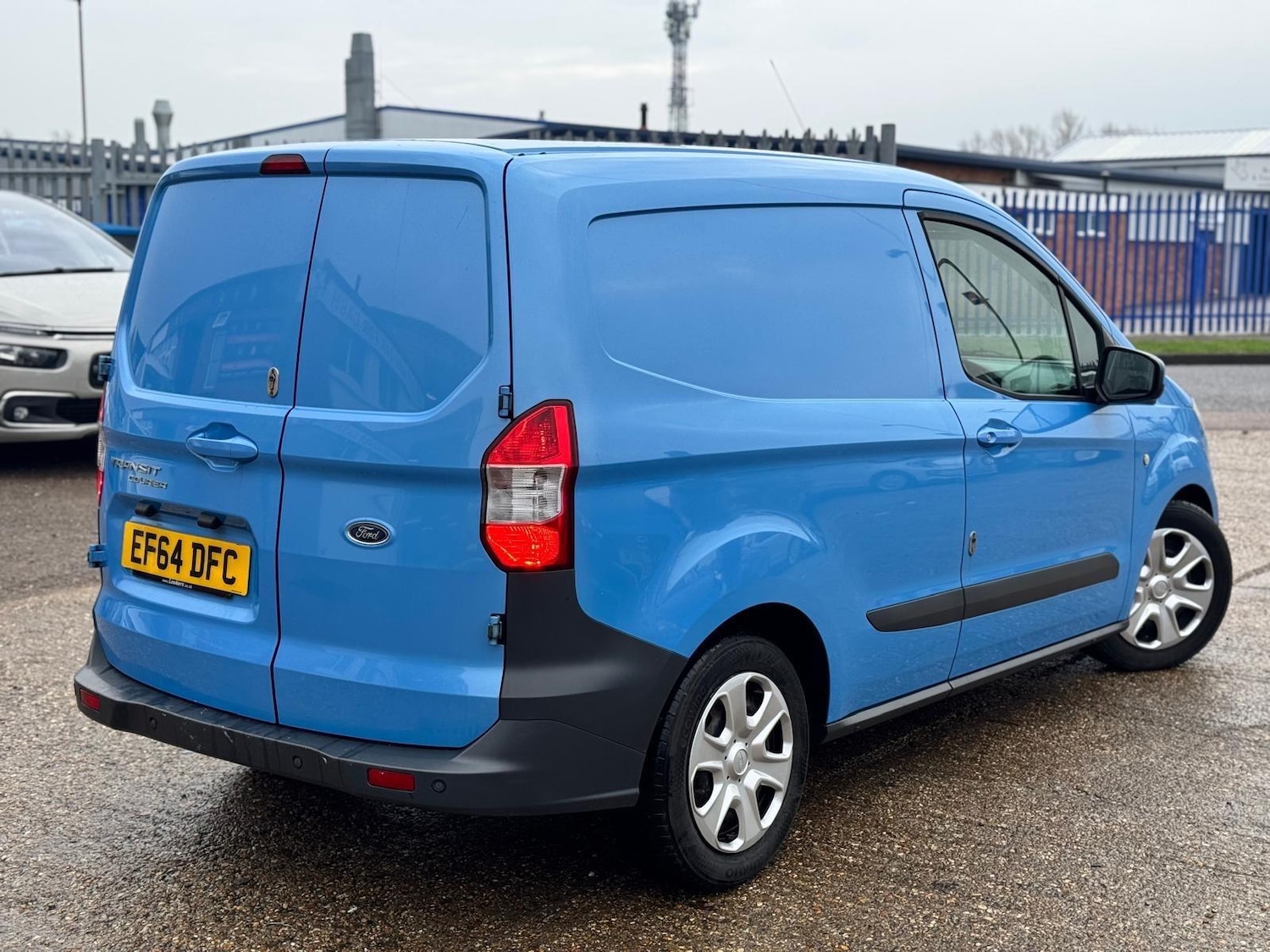 Used Ford Transit Courier 2014 for sale - 77242663: Photo 3