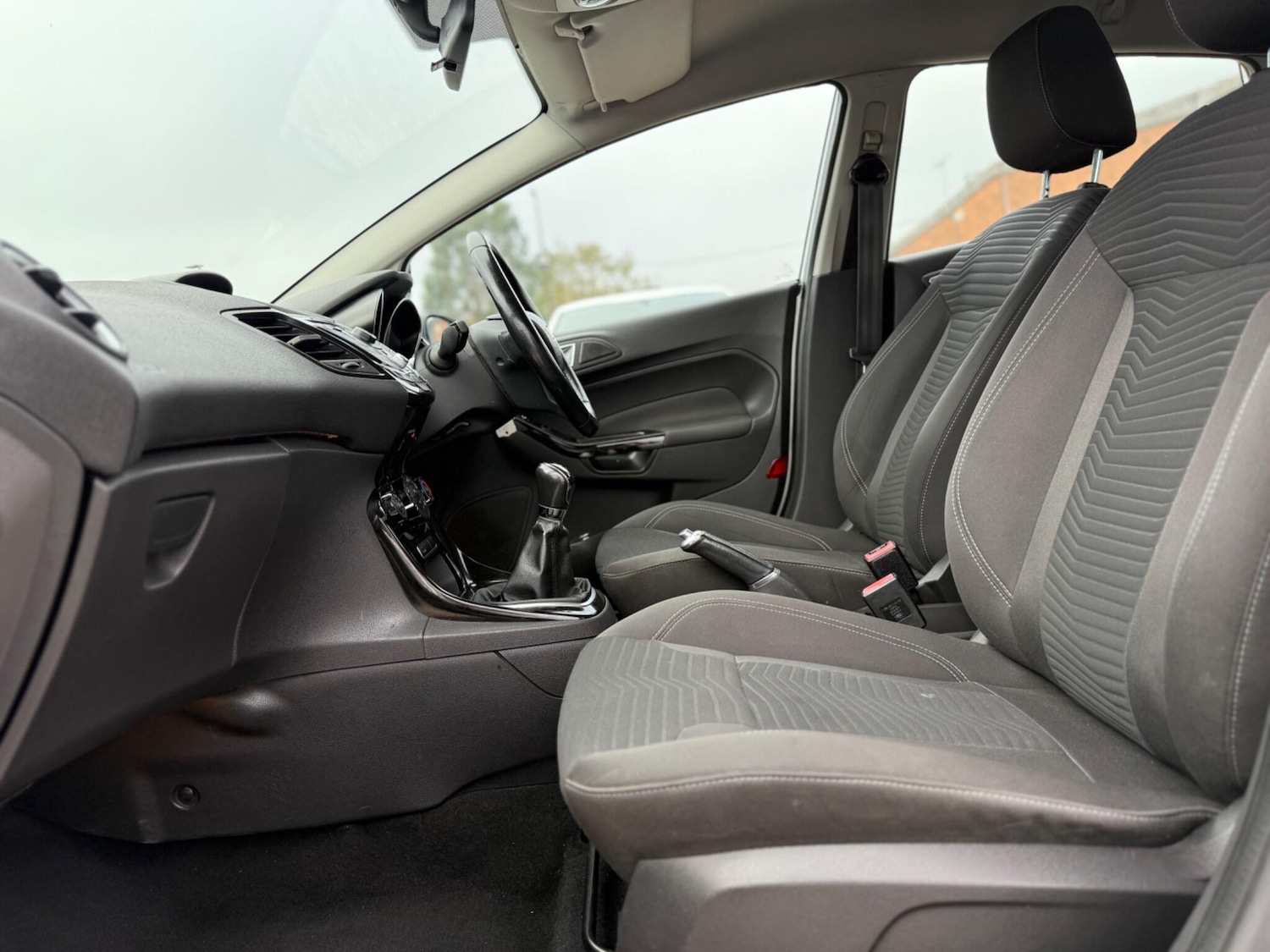 Used Ford Fiesta 2014 for sale - 76238592: Photo 11