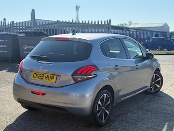 Used Peugeot 208 2019 for sale - 78260468: Photo