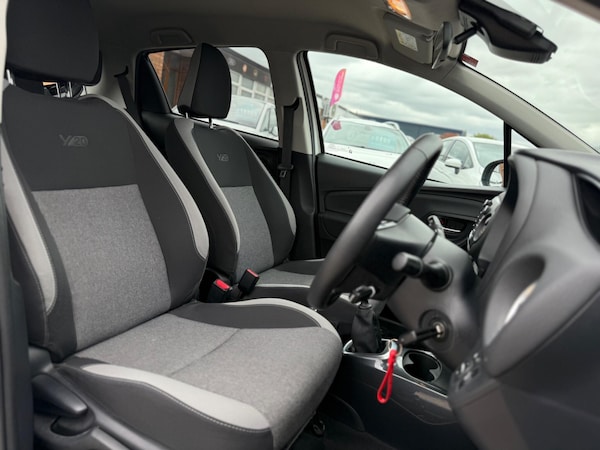 Used Toyota Yaris 2020 for sale - 76214232: Photo 13
