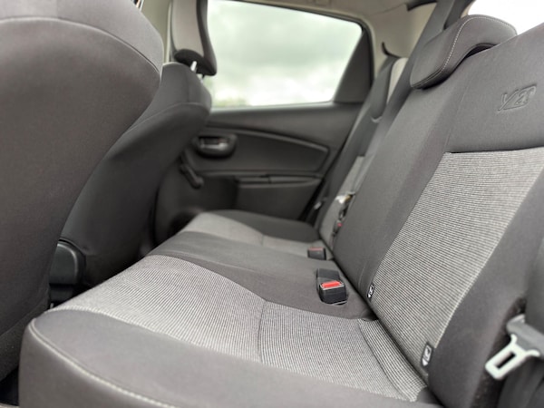 Used Toyota Yaris 2020 for sale - 76214232: Photo 20