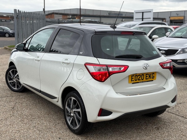 Used Toyota Yaris 2020 for sale - 76214232: Photo 5