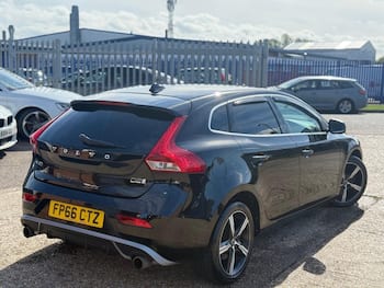 Used Volvo V40 2016 for sale - 79820652: Photo
