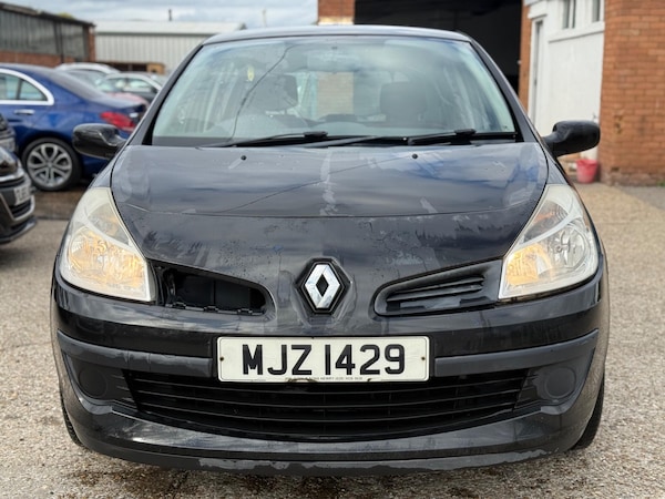 Used Renault Clio 2011 for sale - 76214584: Photo 7