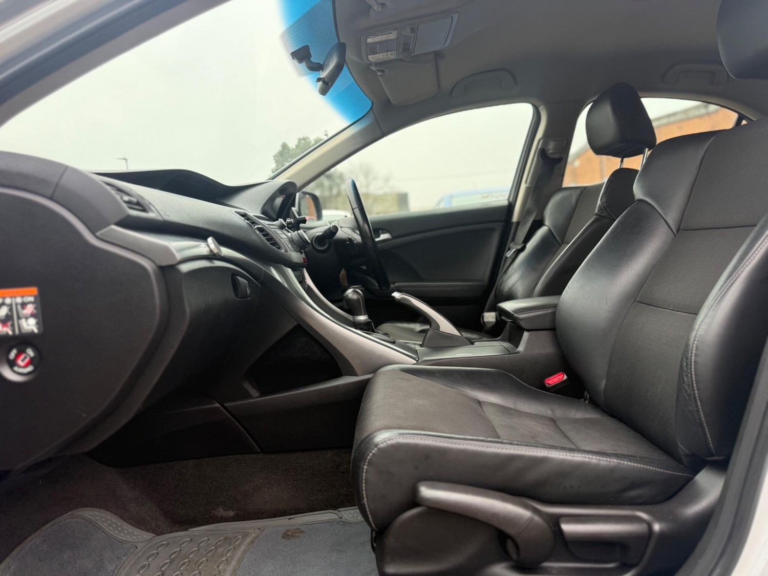 Used Honda Accord 2011 for sale - 77163318: Photo 10