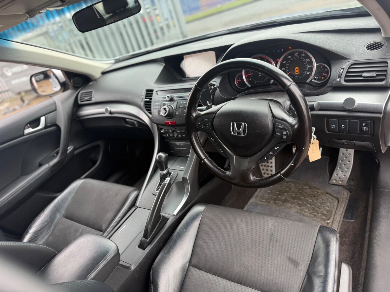 Used Honda Accord 2011 for sale - 77163318: Photo 12