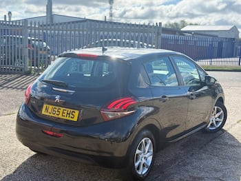 Used Peugeot 208 2015 for sale - 79387883: Photo