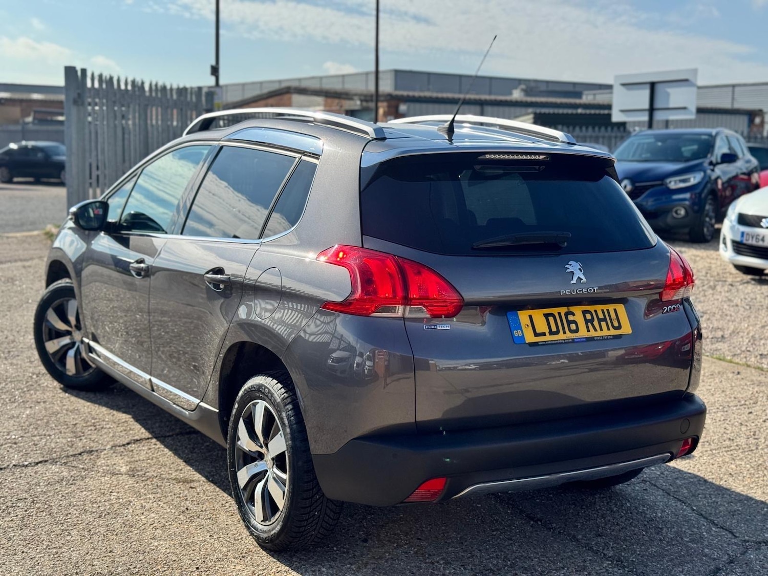 Used Peugeot 2008 2016 for sale - 75857673: Photo 4