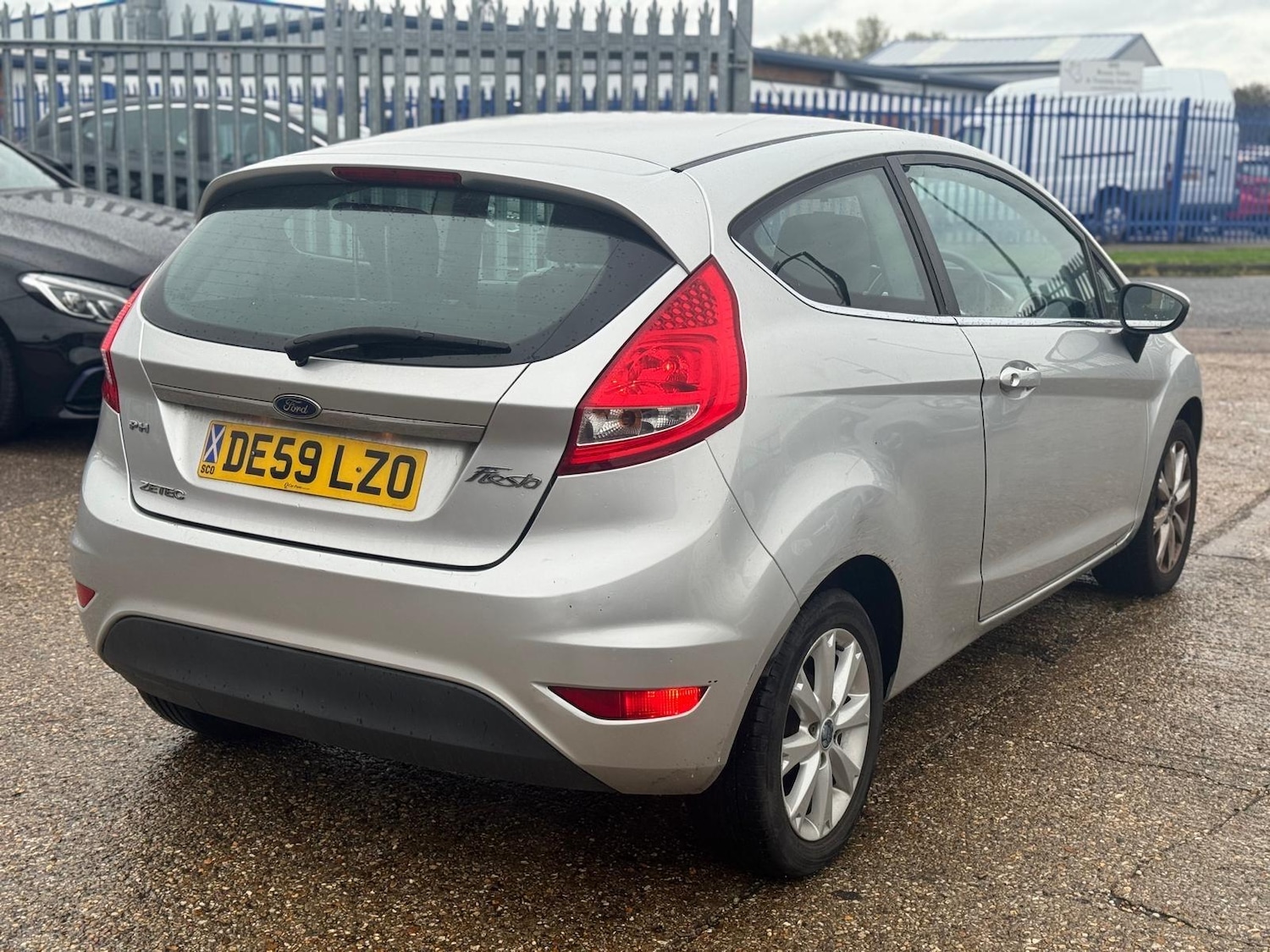 Used Ford Fiesta 2009 for sale - 76370128: Photo 3