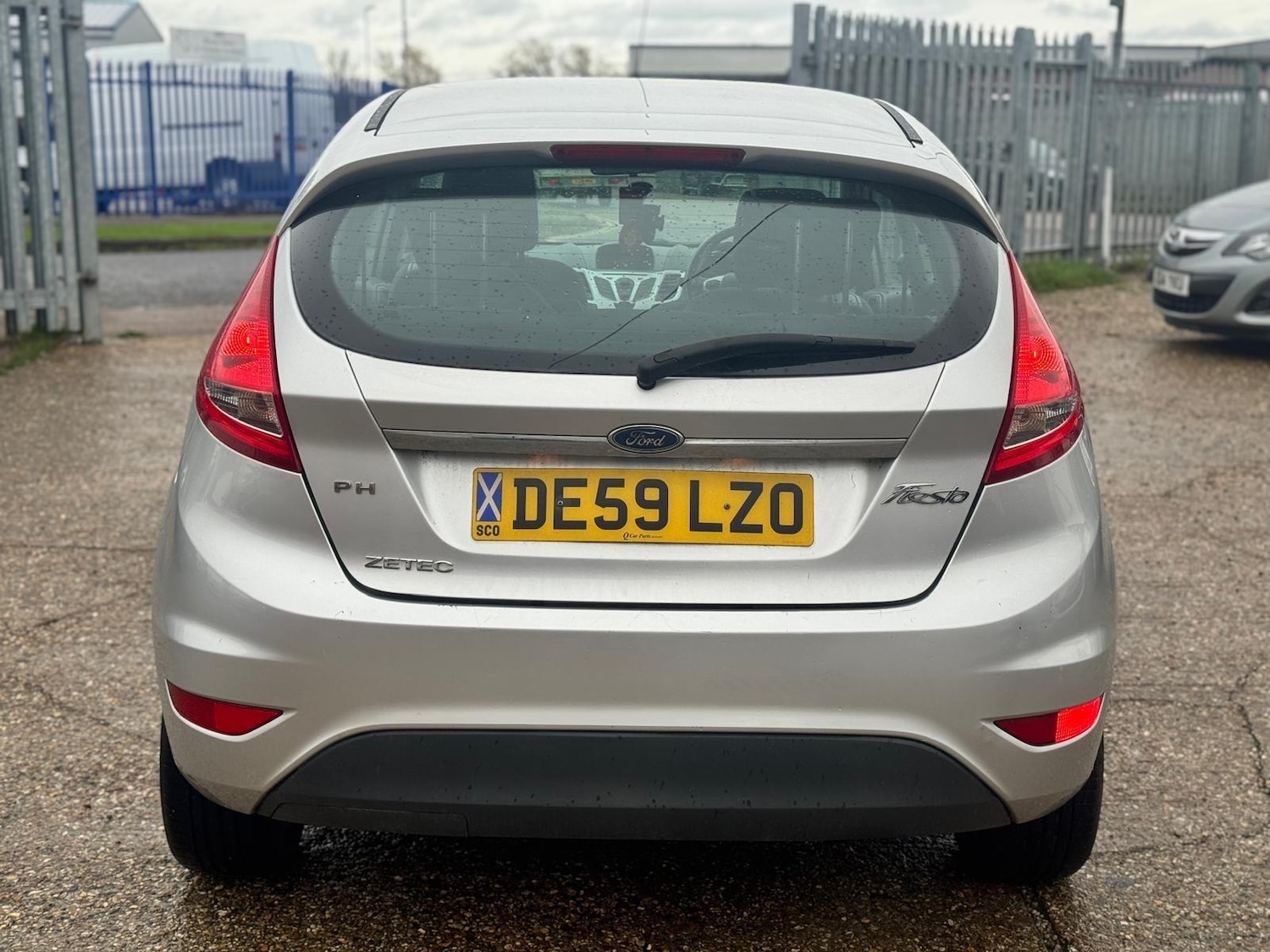 Used Ford Fiesta 2009 for sale - 76370128: Photo 4