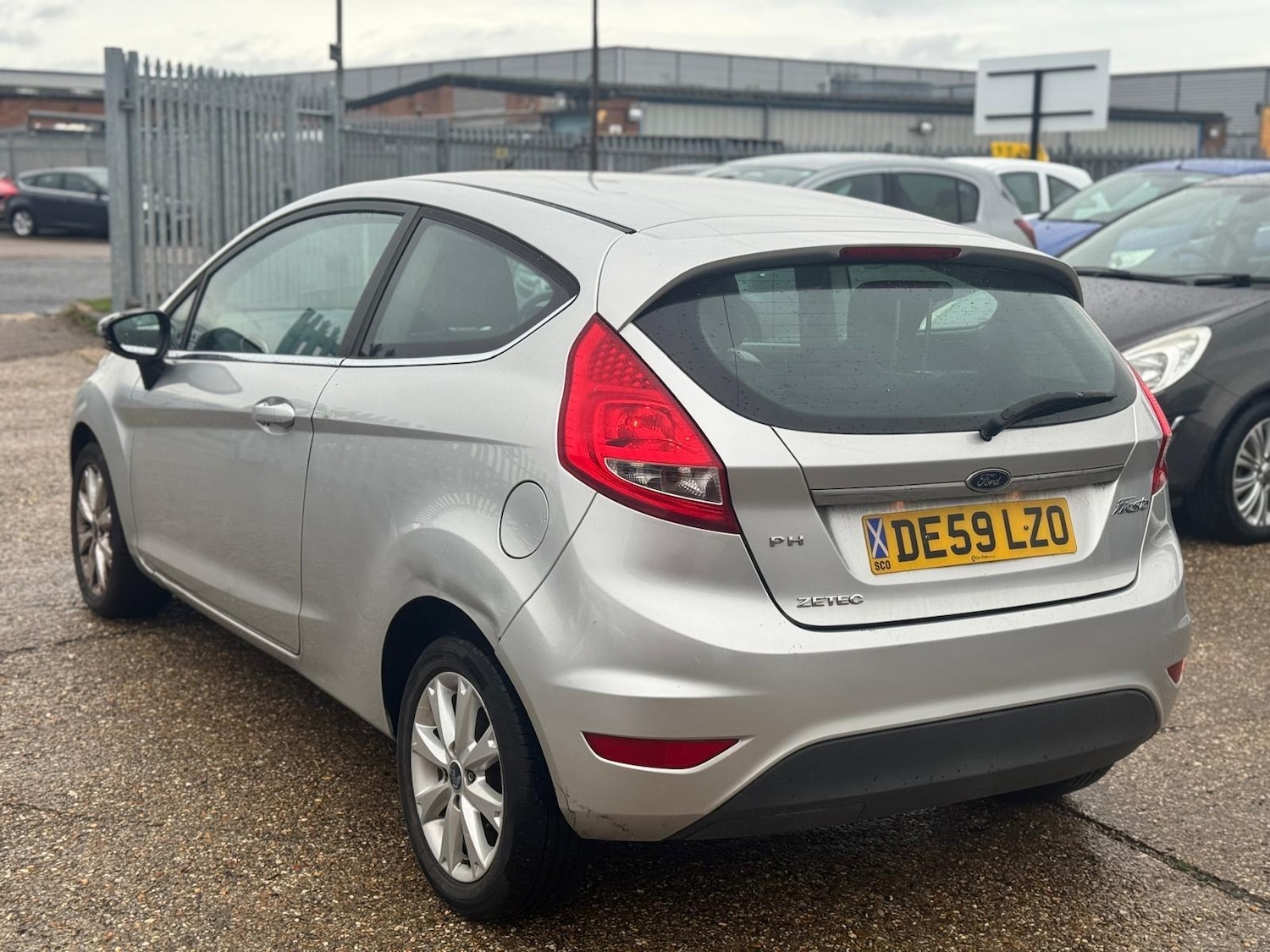 Used Ford Fiesta 2009 for sale - 76370128: Photo 5