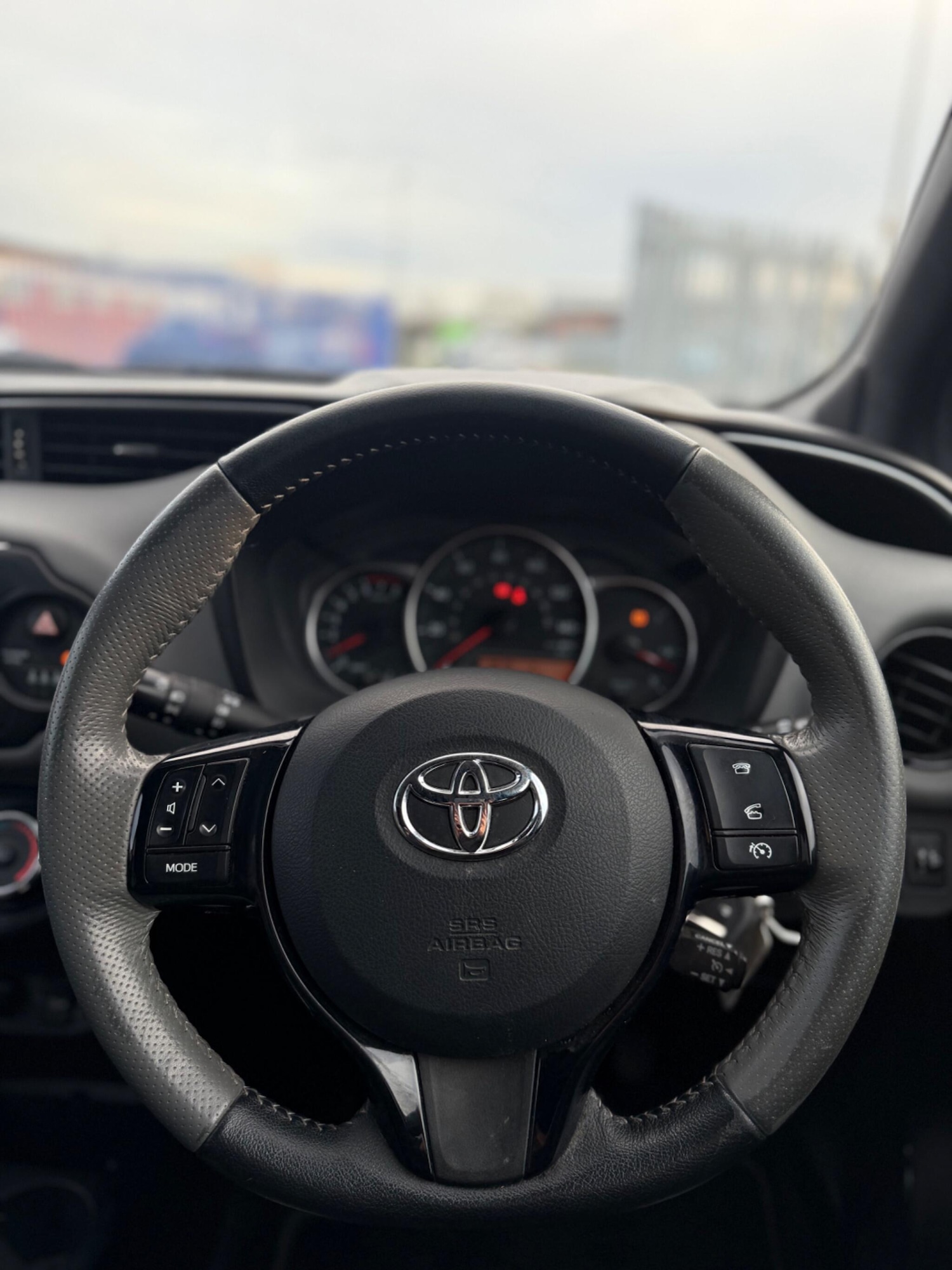 Used Toyota Yaris 2017 for sale - 77412317: Photo 14