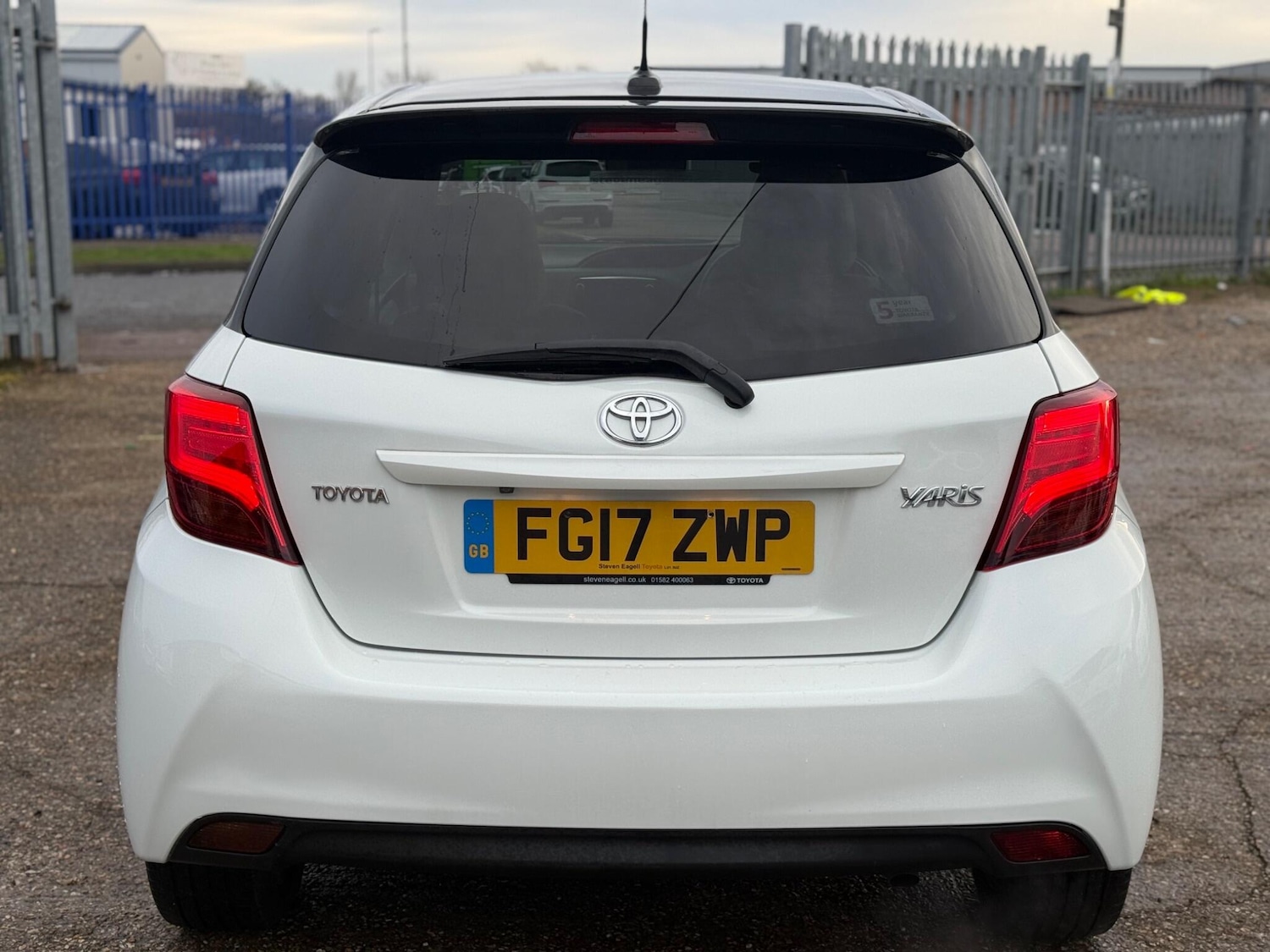 Used Toyota Yaris 2017 for sale - 77412317: Photo 4