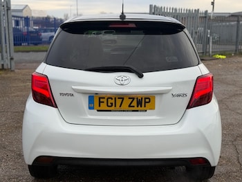 Used Toyota Yaris 2017 for sale - 77412317: Photo