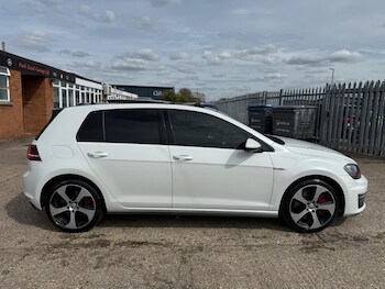 Used Volkswagen Golf 2015 for sale - 78492029: Photo