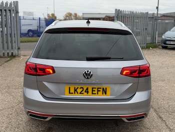 Used Volkswagen Passat 2024 for sale - 76513372: Photo