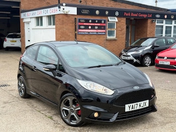 Used Ford Fiesta 2017 for sale - 78612704: Photo