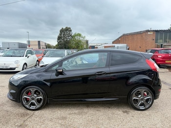 Used Ford Fiesta 2017 for sale - 78612704: Photo