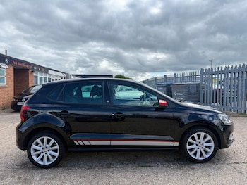 Used Volkswagen Polo 2017 for sale - 78810144: Photo