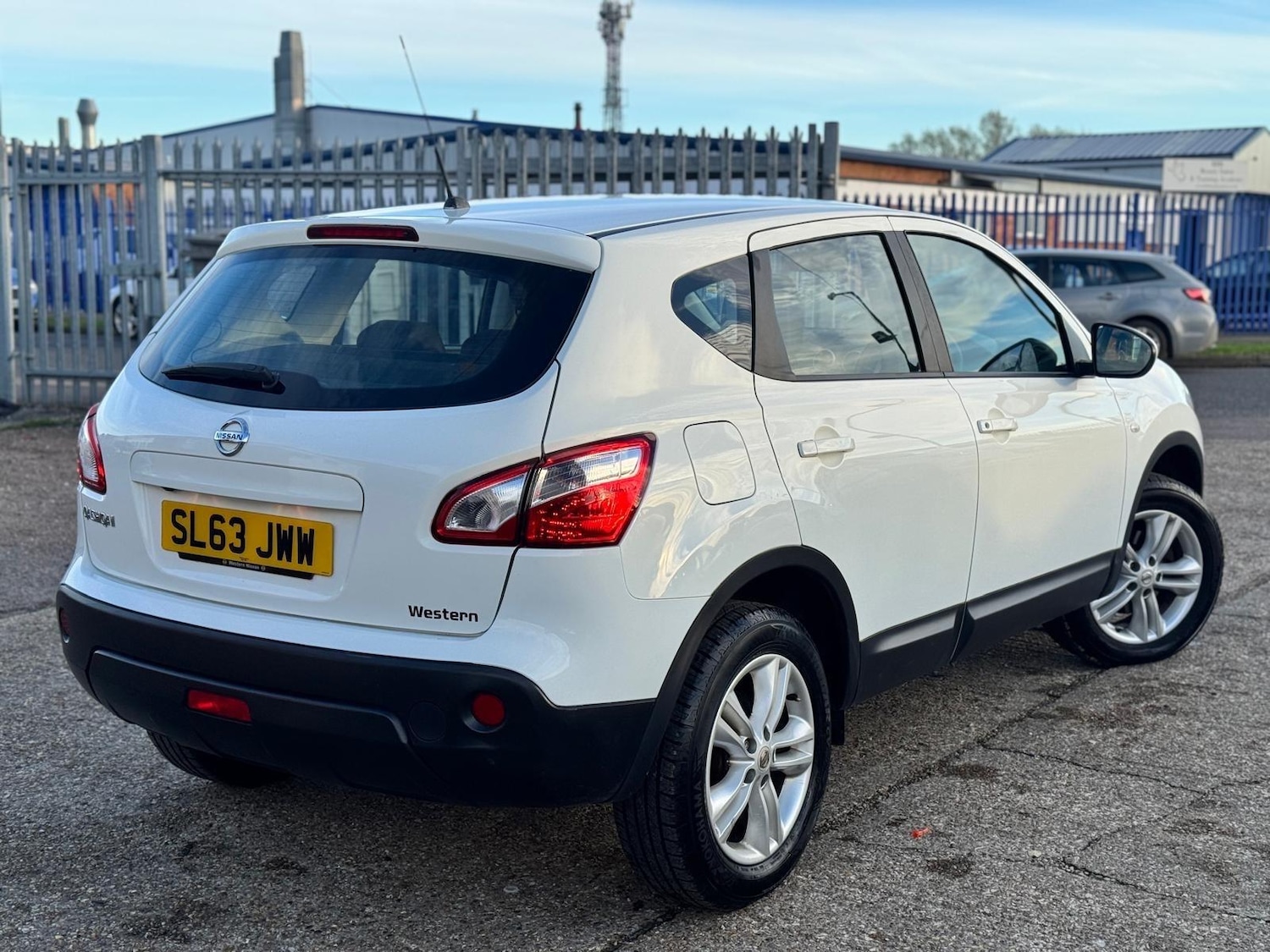 Used Nissan Qashqai 2013 for sale - 76592824: Photo 3