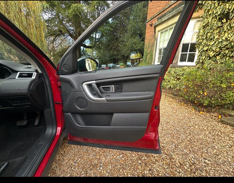 Used Land Rover Discovery Sport 2016 for sale - 76394163: Photo 13