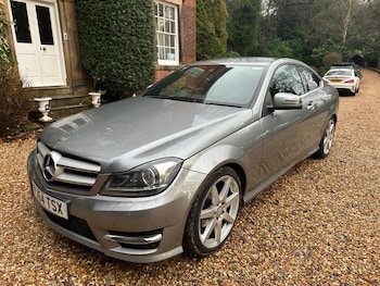 Used Mercedes-Benz C Class 2014 for sale - 77274965: Photo