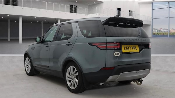 Used Land Rover Discovery 2017 for sale - 76222503: Photo 4