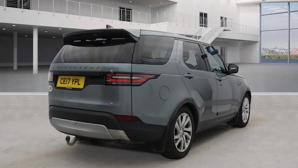 Used Land Rover Discovery 2017 for sale - 76222503: Photo 5