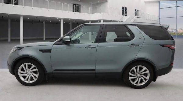 Used Land Rover Discovery 2017 for sale - 76222503: Photo 6