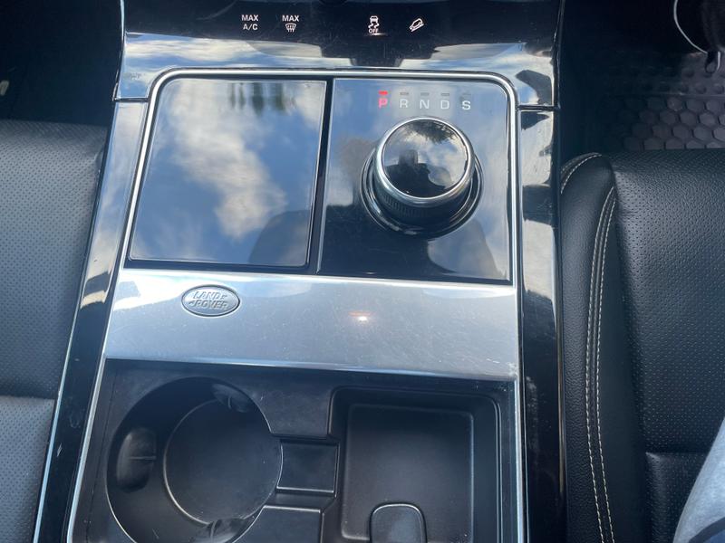Used Land Rover Range Rover Velar 2018 for sale - 76209397: Photo 18