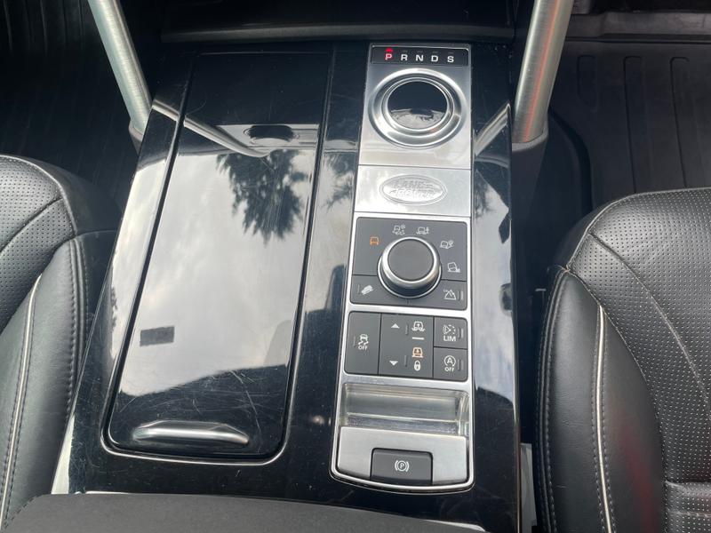 Used Land Rover Discovery 2017 for sale - 75717858: Photo 17