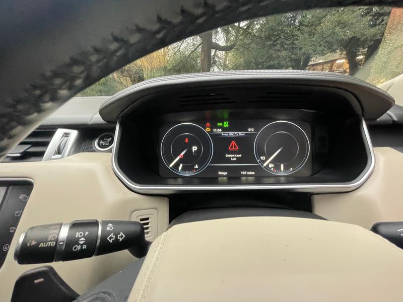 Used Land Rover Range Rover Sport 2016 for sale - 76904606: Photo 17