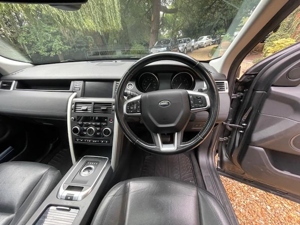 Used Land Rover Discovery Sport 2017 for sale - 76154229: Photo 15