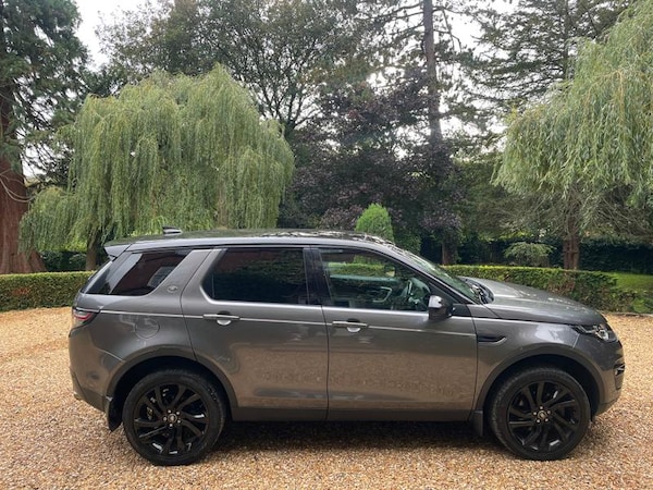 Used Land Rover Discovery Sport 2017 for sale - 76154229: Photo 1
