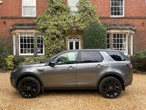 Used Land Rover Discovery Sport 2017 for sale - 76154229: Photo 7