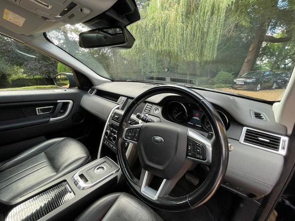 Used Land Rover Discovery Sport 2018 for sale - 75705806: Photo 11