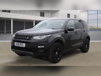 Used Land Rover Discovery Sport 2018 for sale - 75705736: Photo