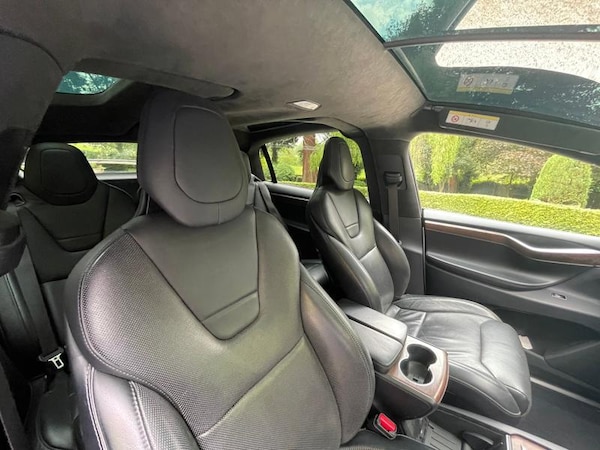 Used Tesla Model X 2017 for sale - 74260456: Photo 14