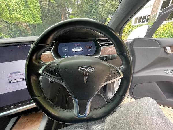 Used Tesla Model X 2017 for sale - 74260456: Photo 15