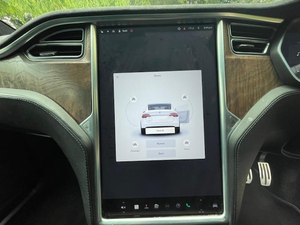 Used Tesla Model X 2017 for sale - 74260456: Photo 16