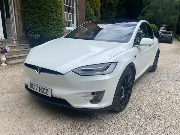 Used Tesla Model X 2017 for sale - 74260456: Photo 4